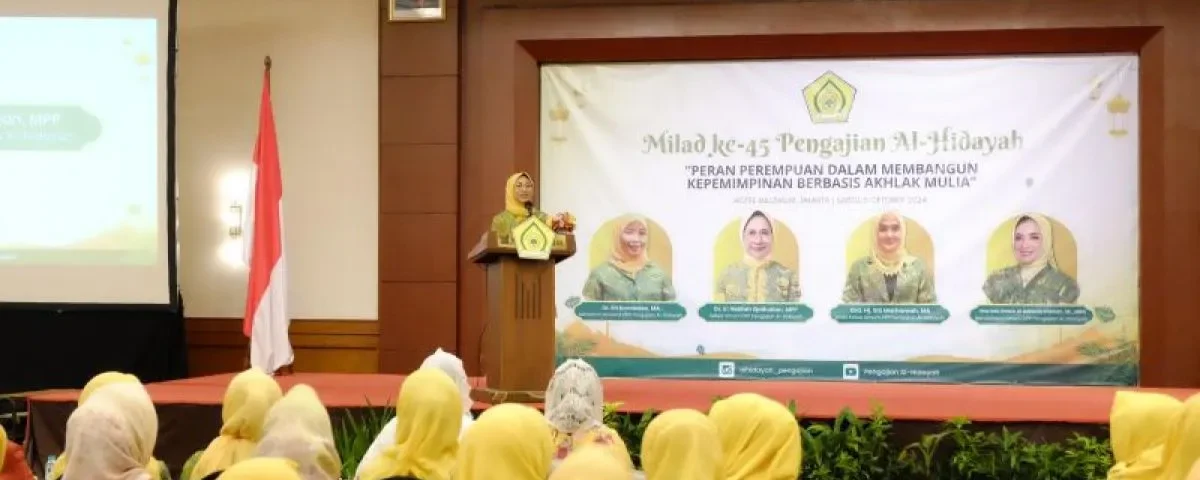 Ketua Umum DPP Pengajian Al-Hidayah Hetifah Sjaifudian saat memberikan sambutan dalam acara puncak peringatan Milad Ke-45 Pengajian Al-Hidayah, Jakarta, Sabtu (5/10/2024). ANTARA/HO-DPP Pengajian Al-Hidayah