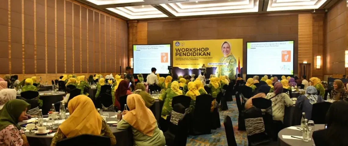 Workshop Pendidikan bertema “Pendidikan untuk Semua: Peran Perempuan dalam Meningkatkan Mutu Pendidikan” yang diselenggarakan oleh DPP Pengajian Al-Hidayah di Jakarta, Minggu (4/5).
