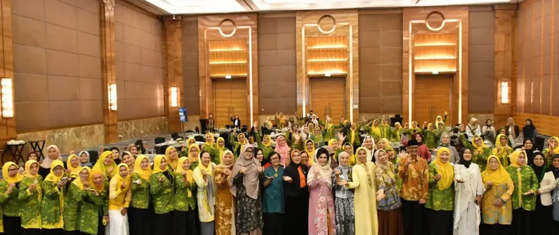 Workshop Pendidikan bertema “Pendidikan untuk Semua: Peran Perempuan dalam Meningkatkan Mutu Pendidikan” yang digelar oleh Kementerian Pendidikan Dasar dan Menengah RI bersama DPP Pengajian Al-Hidayah di Hotel Pullman, Jakarta pada Minggu (4/5/2025).